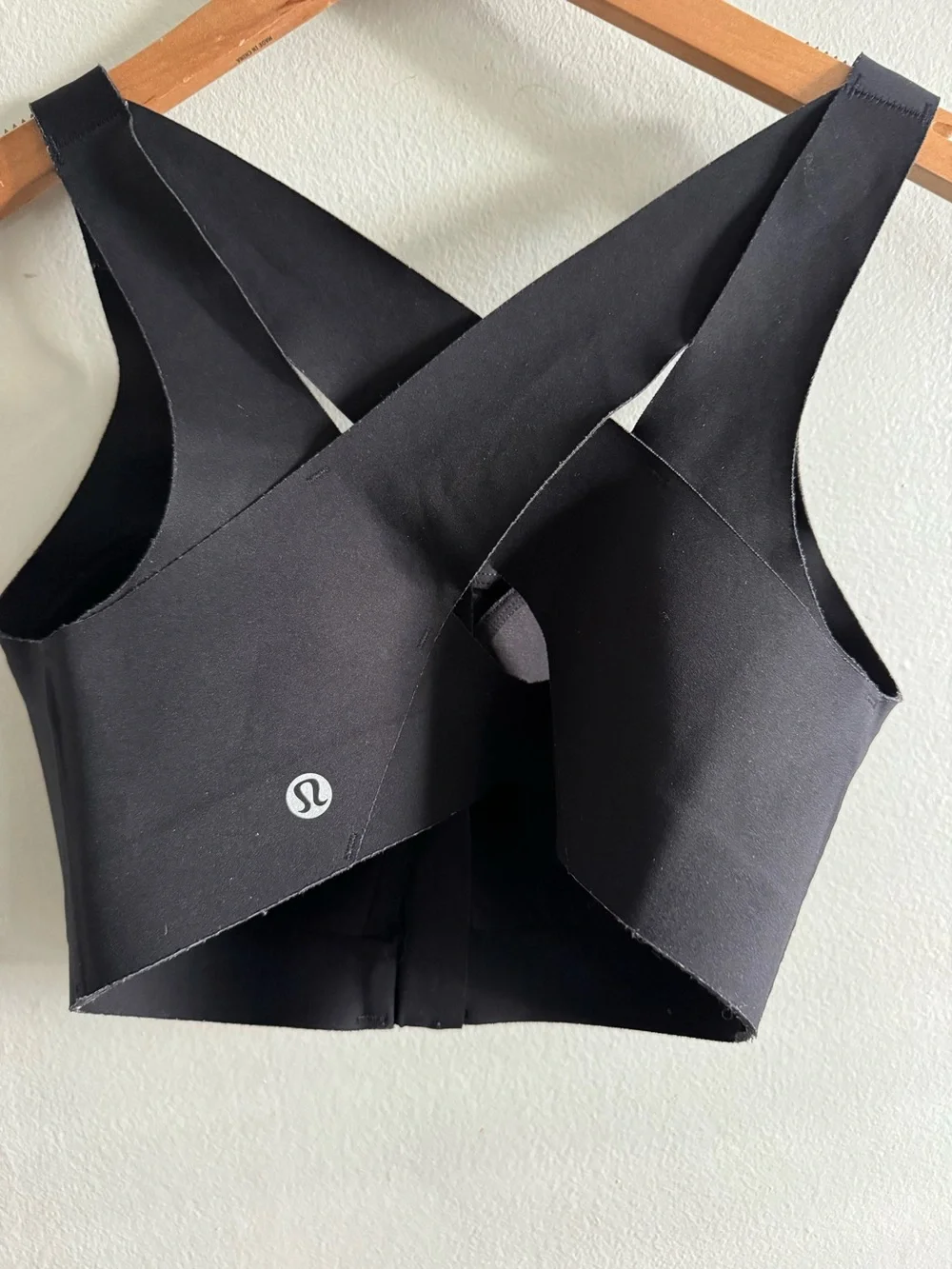 Lululemon zip up enlite bra size 32D black
